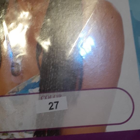 Vivica A. Fox Hair collection 100% kanekalon braiding hair - Picture 7 of 7